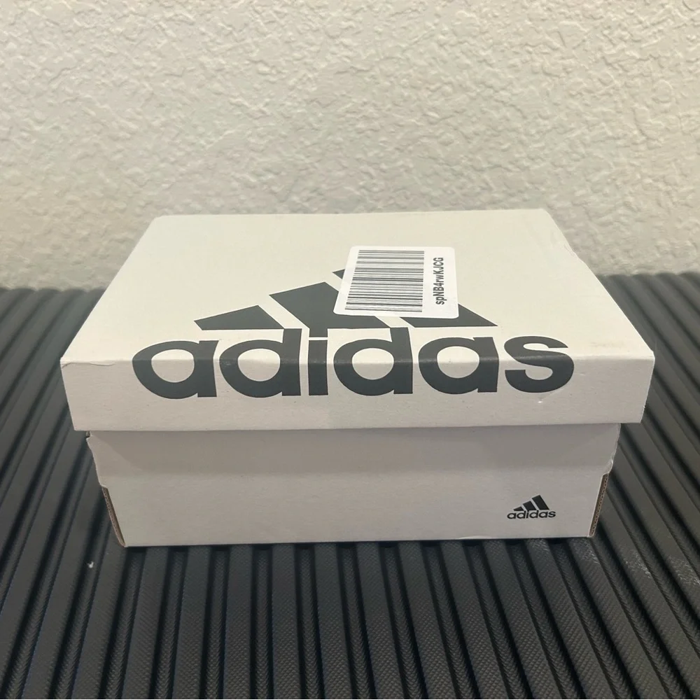 NWT Adidas Kids' Racer TR23 Sneakers